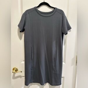 Lou & Grey Charcoal Short Sleeve Tee
